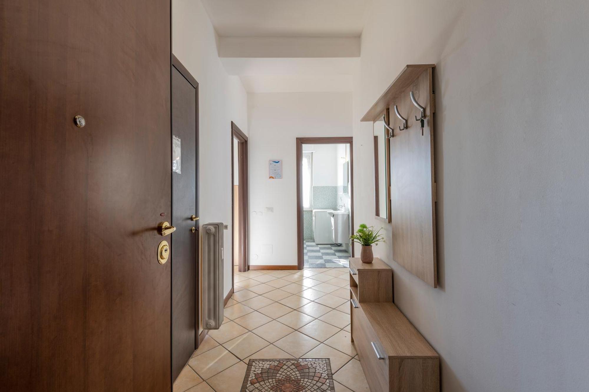 Stay House Mxp Airport Gallarate Bagian luar foto